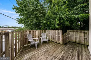 468 E Walnut Ln, Philadelphia, PA 19144 - Photo 10