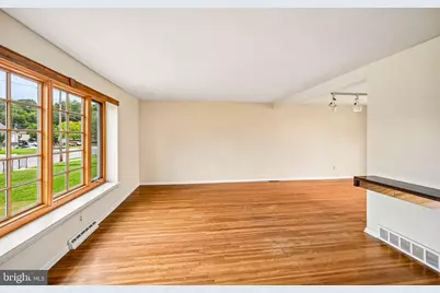 1008 Rennard Street, Philadelphia, PA 19116 - Photo 6