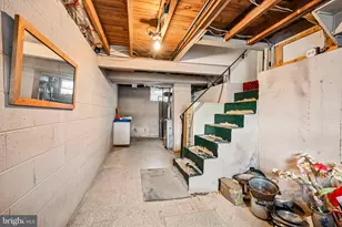 1008 Rennard St, Philadelphia, PA 19116 - Photo 26