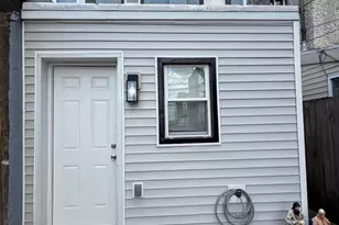2091 Bridge St, Philadelphia, PA 19124 - Photo 18