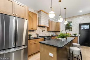 426 Moore St, Philadelphia, PA 19148 - Photo 12