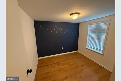 2143 E Sergeant Street E, Philadelphia, PA 19125 - Photo 12