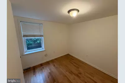 2143 E Sergeant Street E, Philadelphia, PA 19125 - Photo 8