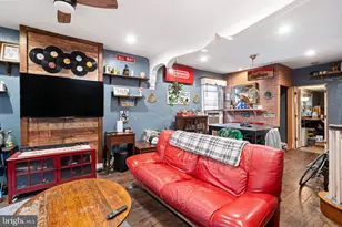 2500 Manton St, Philadelphia, PA 19146 - Photo 8