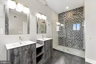 2348 Mountain St, Philadelphia, PA 19145 - Photo 20