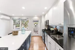 2417 Panama St, Philadelphia, PA 19103 - Photo 14