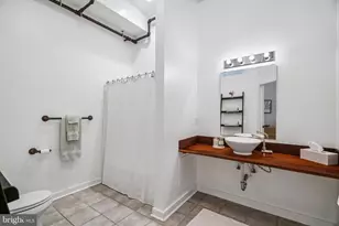 1311 S Carlisle St, Philadelphia, PA 19146 - Photo 36