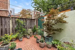 261 S Van Pelt St, Philadelphia, PA 19103 - Photo 22