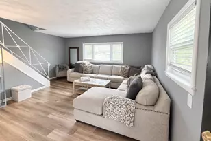 2750 Clayton St, Philadelphia, PA 19152 - Photo 2