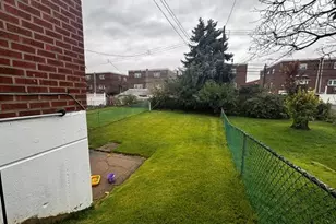 2750 Clayton St, Philadelphia, PA 19152 - Photo 16