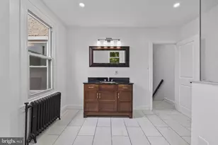 359 Conarroe St, Philadelphia, PA 19128 - Photo 12
