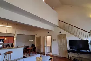 1 Academy Cir, Philadelphia, PA 19146 - Photo 6