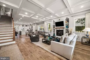 109 W Gravers Ln, Philadelphia, PA 19118 - Photo 4