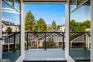 109 W Gravers Ln, Philadelphia, PA 19118 - Photo 12