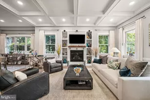 109 W Gravers Ln, Philadelphia, PA 19118 - Photo 4