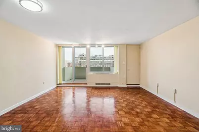 604 S Washington Square #1308, Philadelphia, PA 19106 - Photo 2