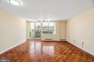 604 S Washington Square, Philadelphia, PA 19106 - Photo 2