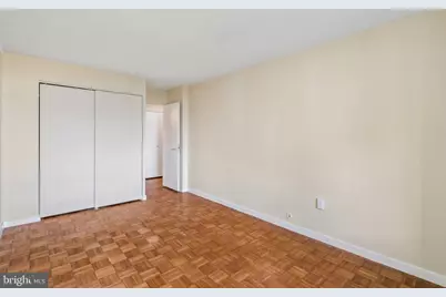 604 S Washington Square #1308, Philadelphia, PA 19106 - Photo 14