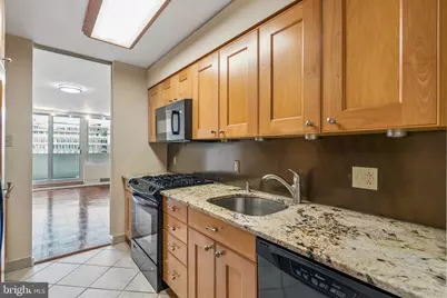 604 S Washington Square #1308, Philadelphia, PA 19106 - Photo 10