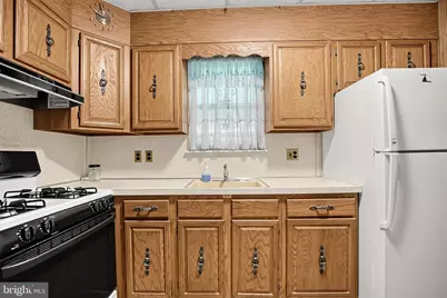 2647 S Hutchinson Street, Philadelphia, PA 19148 - Photo 12