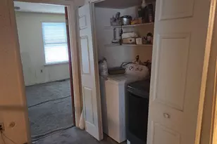 8406 Lyons Pl, Philadelphia, PA 19153 - Photo 22