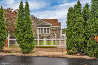 9106 Wooden Bridge Road, Philadelphia, PA 19136 - Photo 2