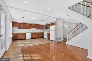 8408 Lyons Pl, Philadelphia, PA 19153 - Photo 12