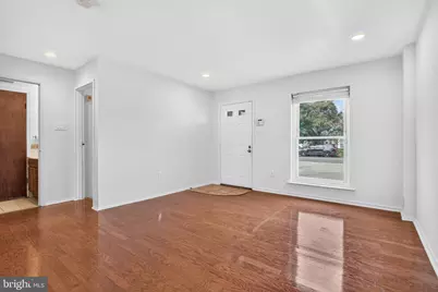 8408 Lyons Place, Philadelphia, PA 19153 - Photo 4