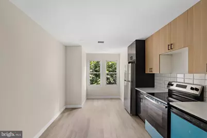 2041 N 8th Street #B, Philadelphia, PA 19122 - Photo 2