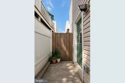 2142 E Albert Street, Philadelphia, PA 19125 - Photo 32