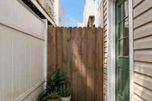 2142 E Albert St, Philadelphia, PA 19125 - Photo 32