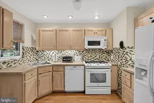 [Address not provided], Philadelphia, PA 19153 - Photo 10