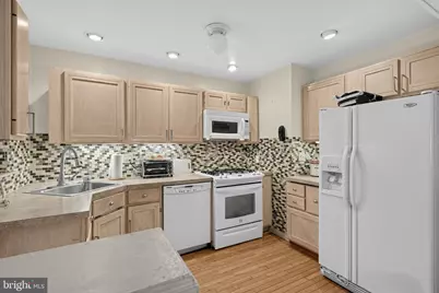 [Address not provided], Philadelphia, PA 19153 - Photo 12