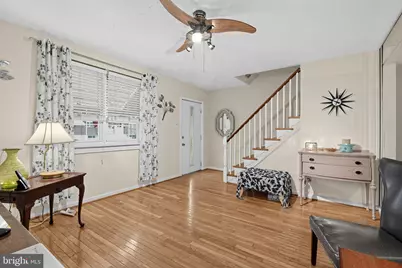[Address not provided], Philadelphia, PA 19153 - Photo 4