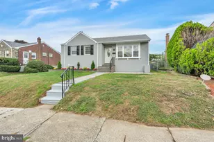 7818 Farnsworth St, Philadelphia, PA 19152 - Photo 4