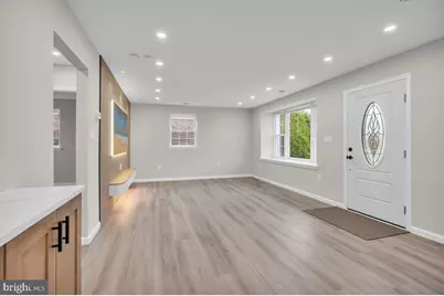 7818 Farnsworth Street, Philadelphia, PA 19152 - Photo 6