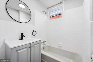 6153 Reedland St, Philadelphia, PA 19142 - Photo 12