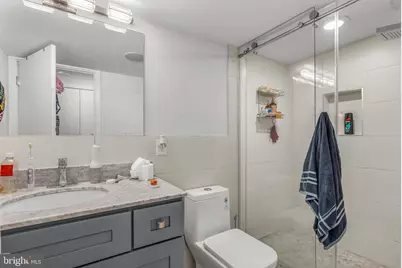 2039 N 8th Street, Philadelphia, PA 19122 - Photo 10