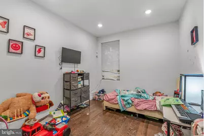 2039 N 8th Street, Philadelphia, PA 19122 - Photo 6