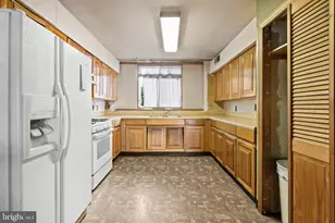 4236 Lawnside Rd, Philadelphia, PA 19154 - Photo 10