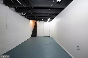 2345 S Carlisle St, Philadelphia, PA 19145 - Photo 34