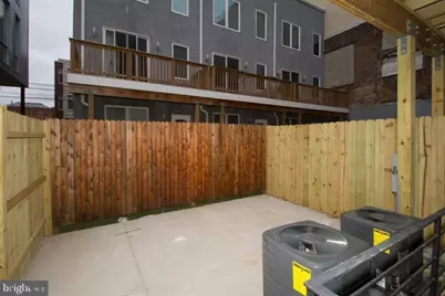 1322 S Howard Street, Philadelphia, PA 19147 - Photo 4