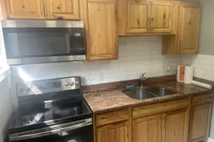 810 W Birch St, Philadelphia, PA 19133 - Photo 6
