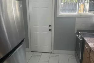 810 W Birch St, Philadelphia, PA 19133 - Photo 8
