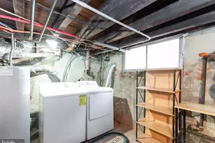 2050 S Beechwood St, Philadelphia, PA 19145 - Photo 4