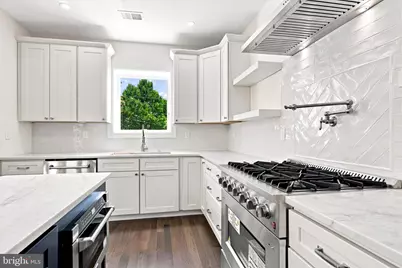1012 Carpenter Street, Philadelphia, PA 19147 - Photo 10