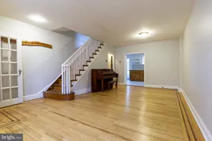 1239 S Alder St, Philadelphia, PA 19147 - Photo 2