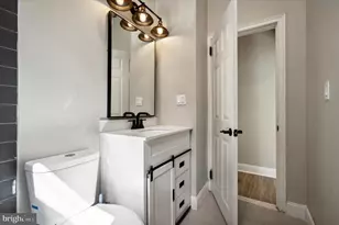 2021 N 33rd St, Philadelphia, PA 19121 - Photo 6