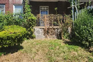 5807 Brush Rd, Philadelphia, PA 19138 - Photo 2