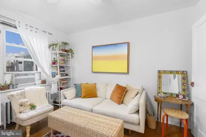 239 E Girard Avenue #3, Philadelphia, PA 19125 - Photo 2